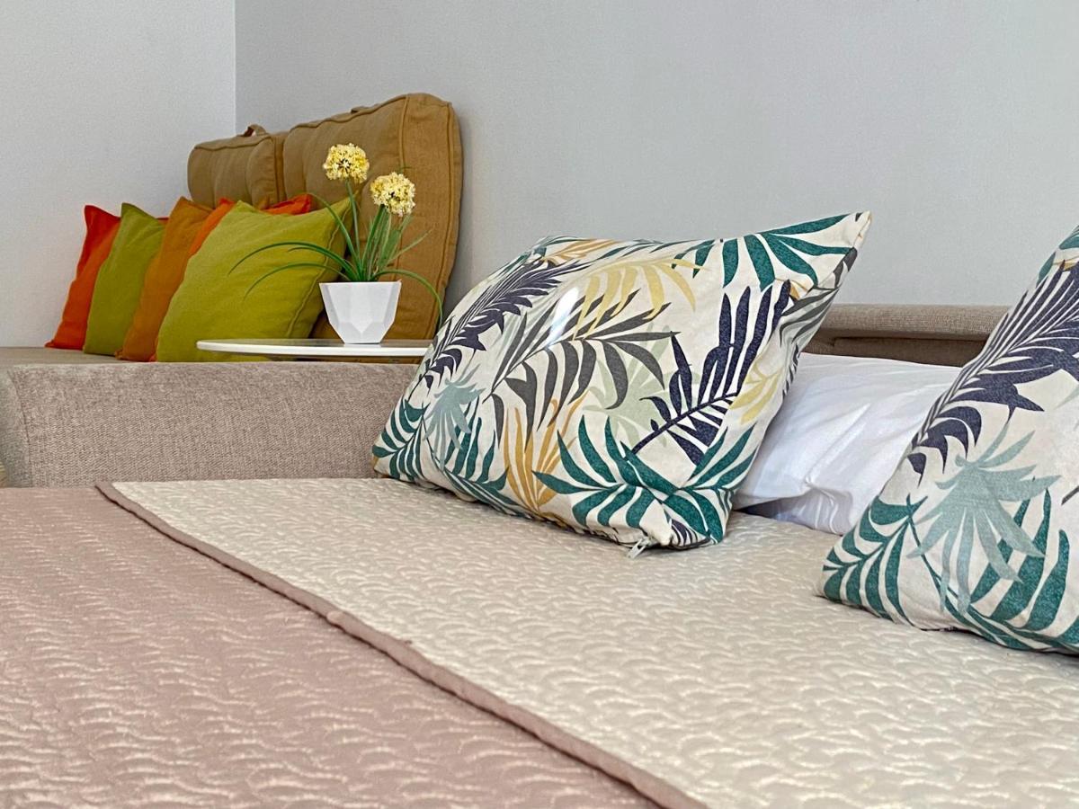 Apartmán Studio With Access To The Garden. Open Pool. Beach Very Close. Wifi & Netflix Free Benalmádena Exteriér fotografie