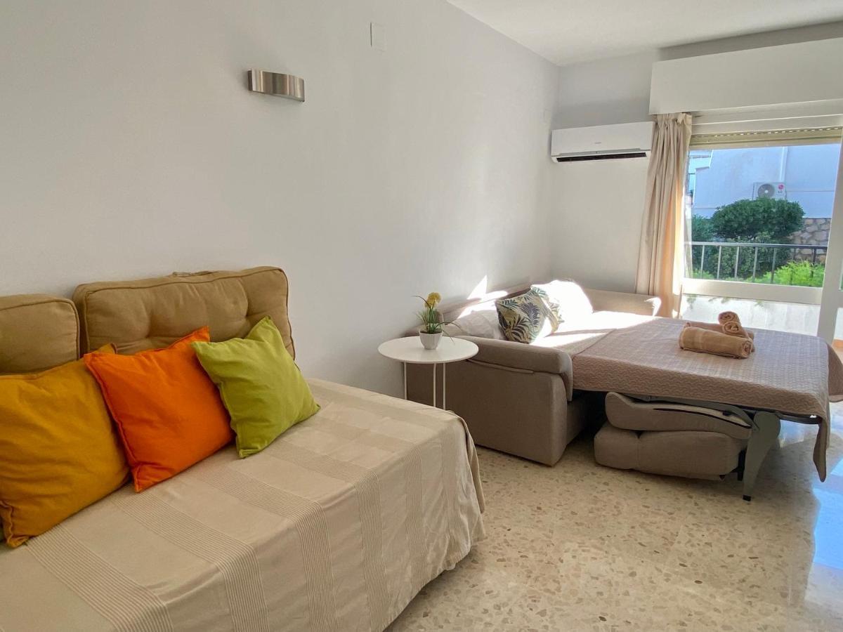 Apartmán Studio With Access To The Garden. Open Pool. Beach Very Close. Wifi & Netflix Free Benalmádena Exteriér fotografie